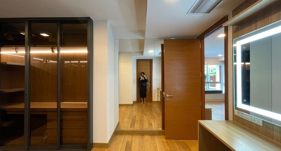 Wohnung zum Kauf mit 3 Zimmer in Khlong Toei, Bangkok