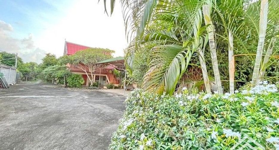 Продажа 4 спальни дом в Mueang Nakhon Sawan, Накхонсаван