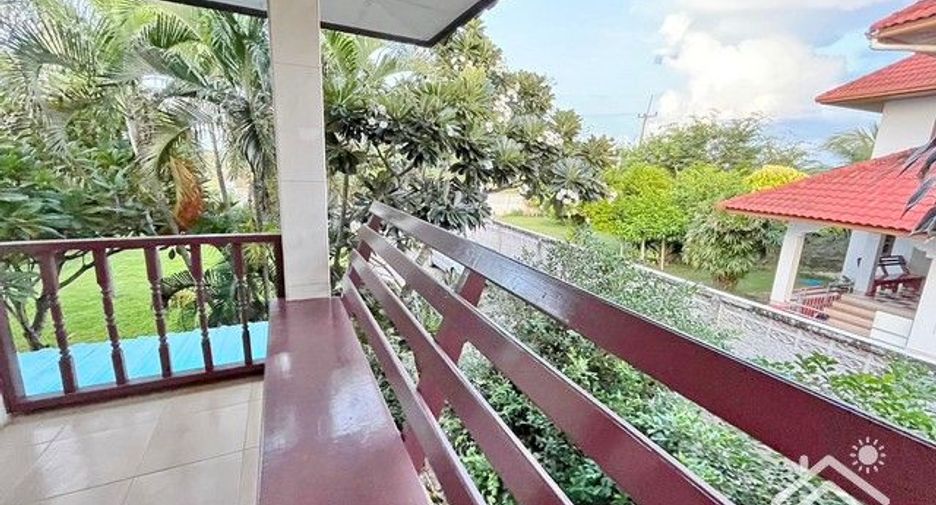 Продажа 4 спальни дом в Mueang Nakhon Sawan, Накхонсаван