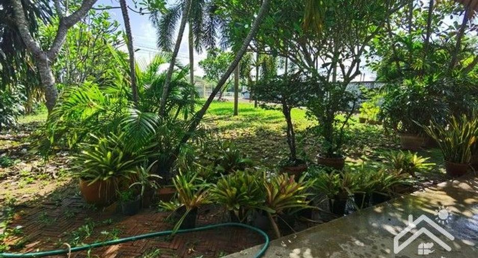 Продажа 4 спальни дом в Mueang Nakhon Sawan, Накхонсаван