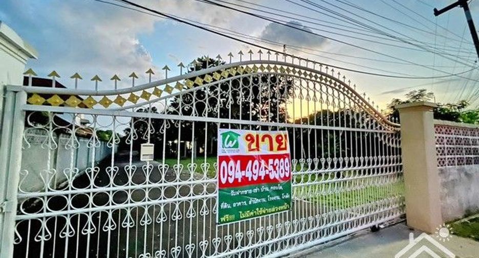 Продажа 4 спальни дом в Mueang Nakhon Sawan, Накхонсаван