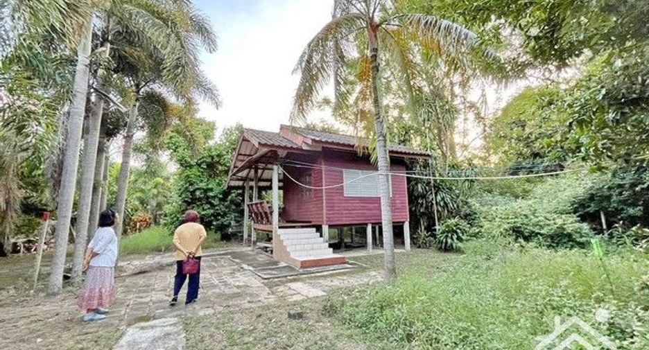 Продажа 4 спальни дом в Mueang Nakhon Sawan, Накхонсаван