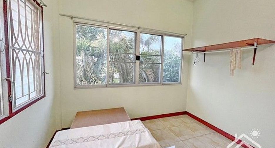 Продажа 4 спальни дом в Mueang Nakhon Sawan, Накхонсаван