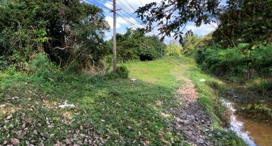 出售 土地 在 Phra Phrom, Nakhon Si Thammarat