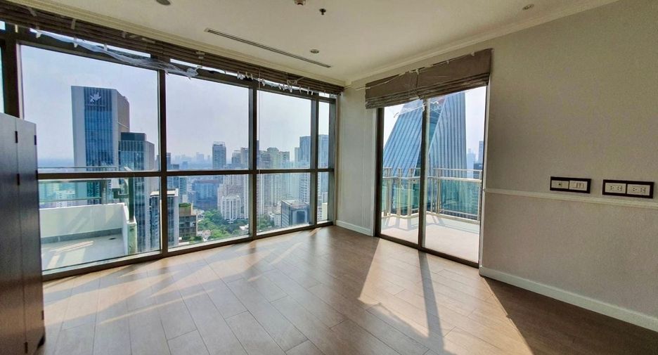 For sale 5 bedrooms condo in Khlong Toei, Bangkok