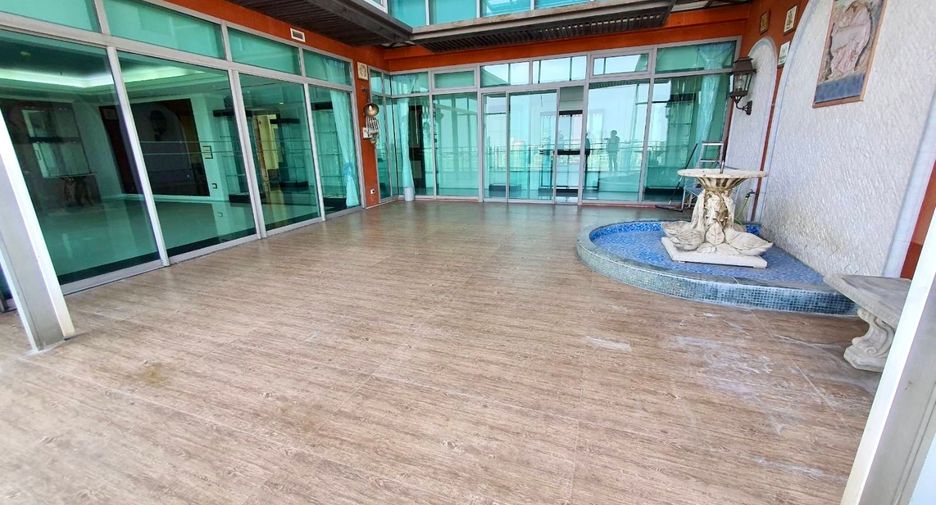 For sale 5 bedrooms condo in Khlong Toei, Bangkok