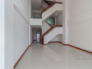 For rent and for sale 4 bedrooms retail Space in Mueang Chiang Mai, Chiang Mai