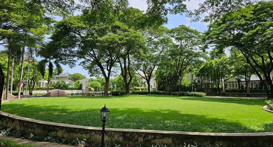 For sale 3 bedrooms house in Bang Phli, Samut Prakan