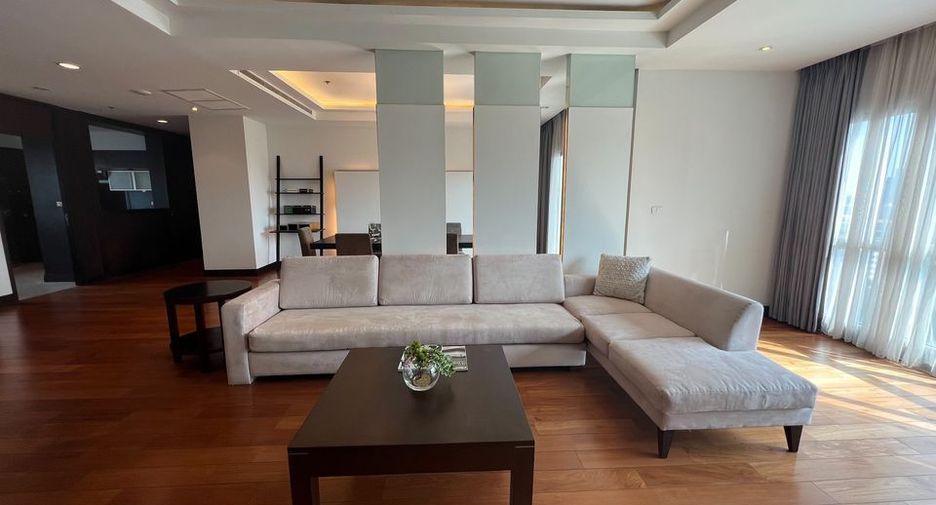 Wohnung zur Miete mit 4 Zimmer in Pathum Wan, Bangkok