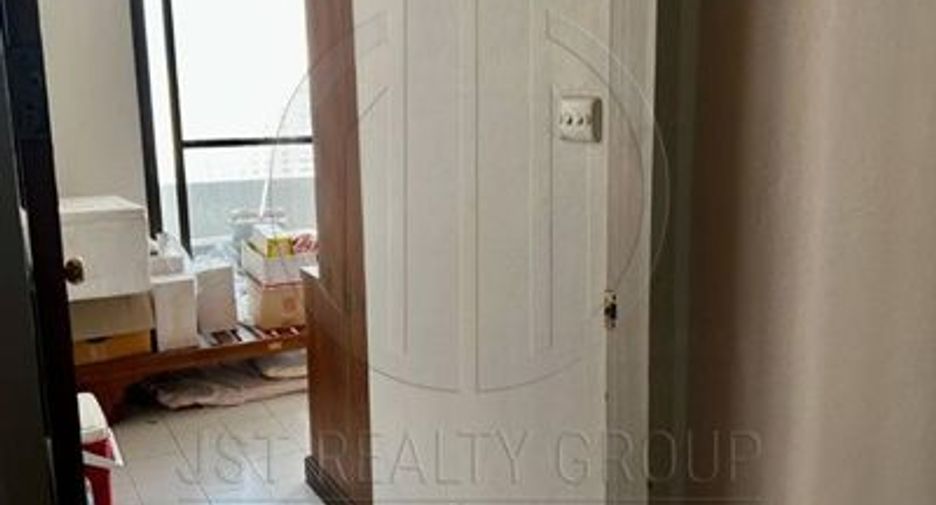 Wohnung zum Kauf mit 3 Zimmer in Khlong Toei, Bangkok