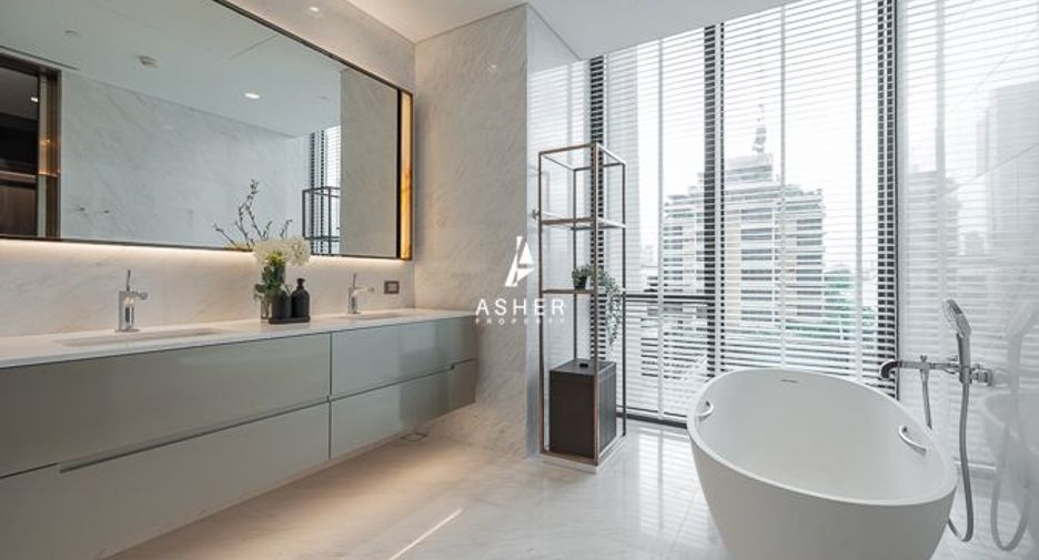 For rent and for sale 2 bedrooms condo in Pathum Wan, Bangkok