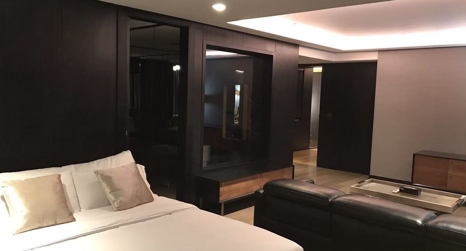 ให้เช่า และ ขาย 4 ห้องนอน คอนโด ใน วัฒนา, กรุงเทพฯ