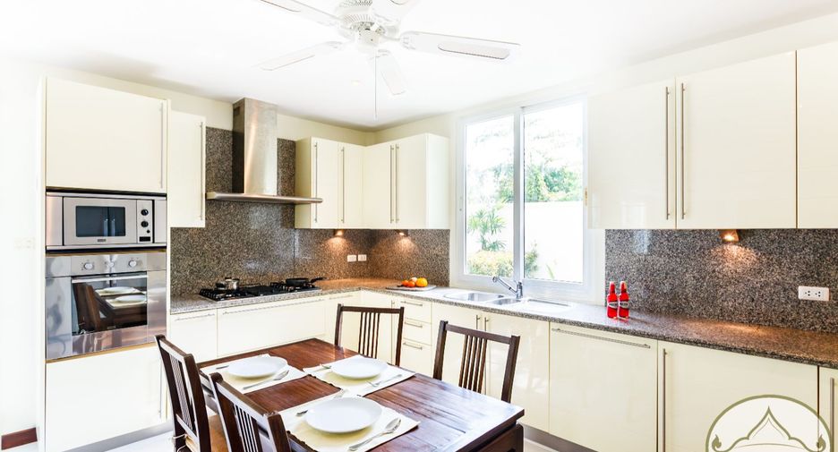 For rent 3 bedrooms villa in Thalang, Phuket