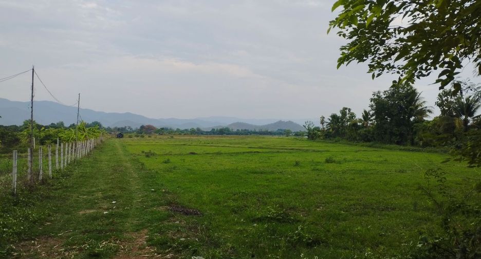 Terreno en venta en Ban Thi, Lamphun