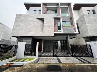 For rent そして for sale 4 Beds house in Suan Luang, Bangkok