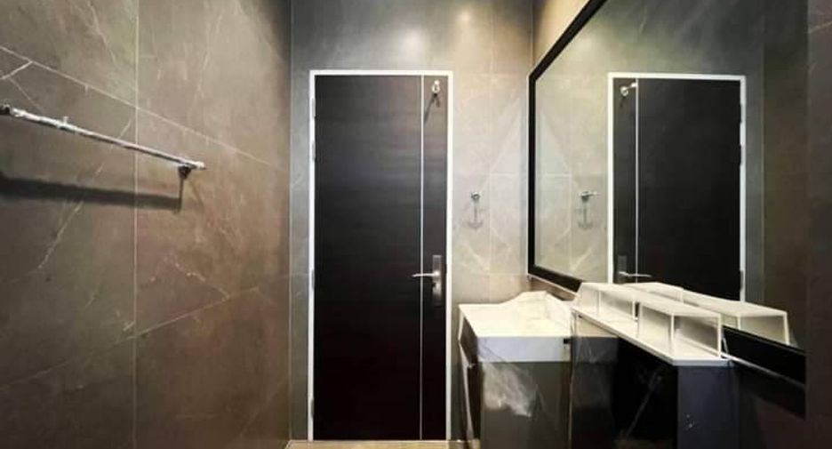 For rent and for sale 4 bedrooms house in Suan Luang, Bangkok