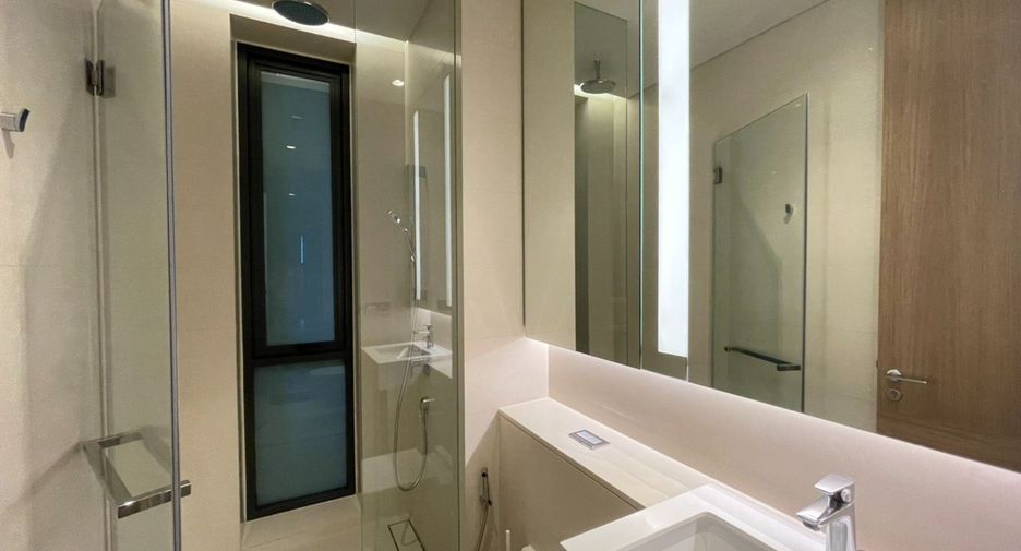 For rent and for sale 2 bedrooms condo in Watthana, Bangkok