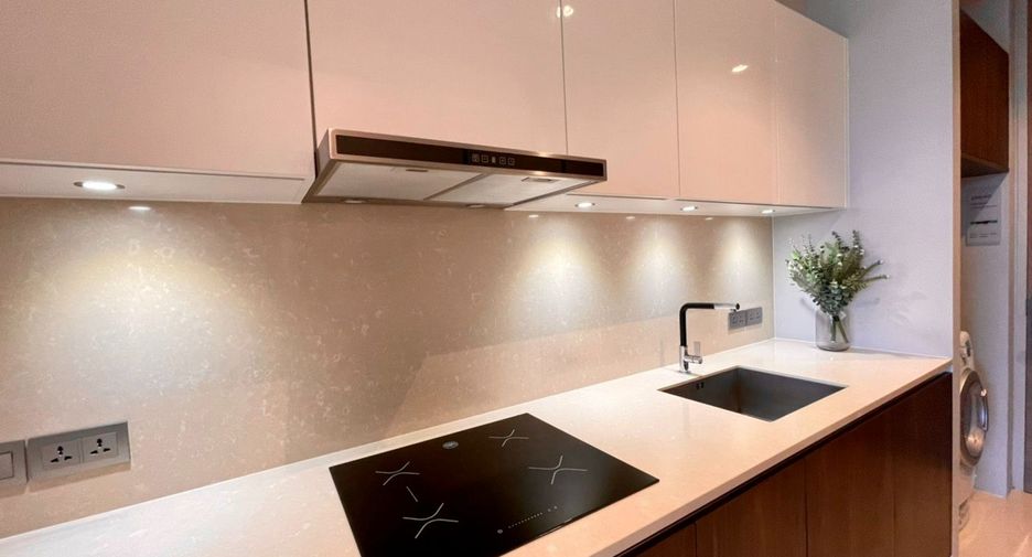 For rent and for sale 2 bedrooms condo in Watthana, Bangkok