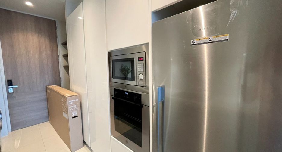 For rent and for sale 2 bedrooms condo in Watthana, Bangkok