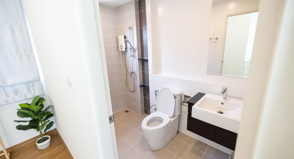 Haus zur Miete und zum Kauf mit 4 Zimmer in Prawet, Bangkok