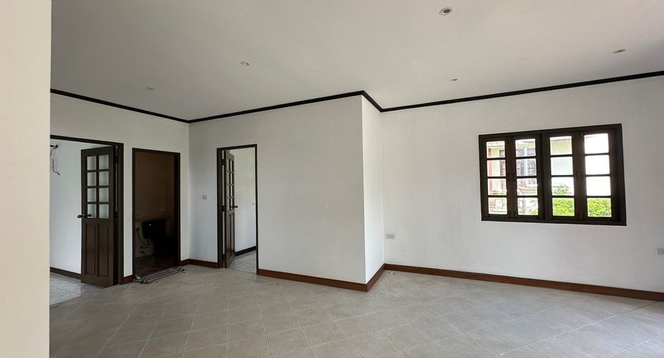 For sale 4 bed house in San Sai, Chiang Mai