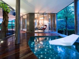 For sale 6 Beds house in Khlong Toei, Bangkok