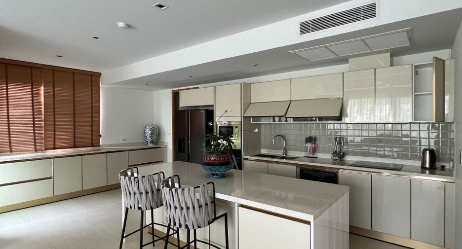 For rent 4 bedrooms villa in Thalang, Phuket