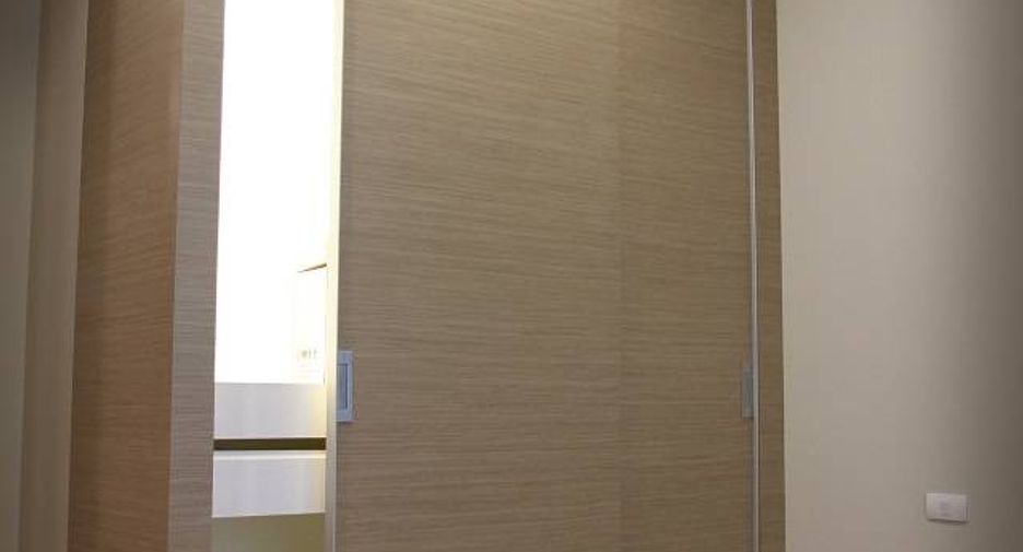 For sale 2 bedrooms condo in Khlong Toei, Bangkok