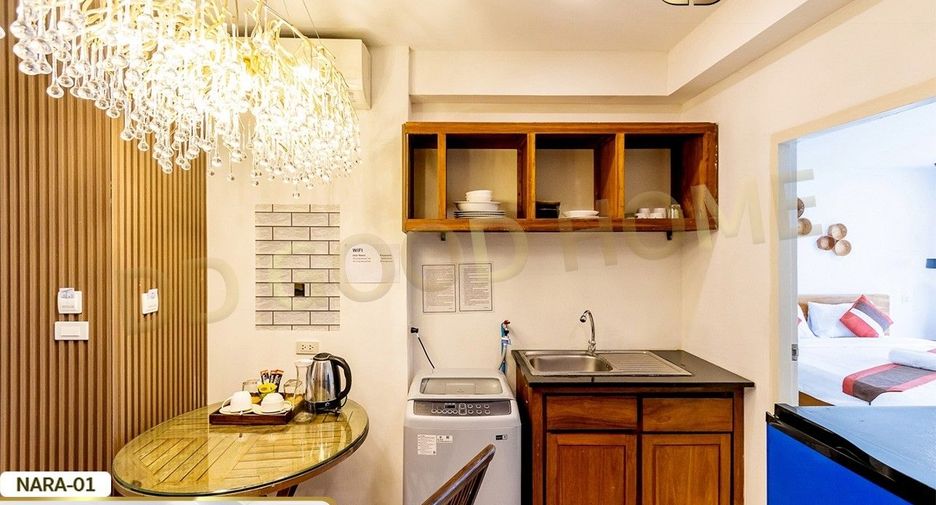 À louer 2 chambres appartement avec services à Watthana, Bangkok