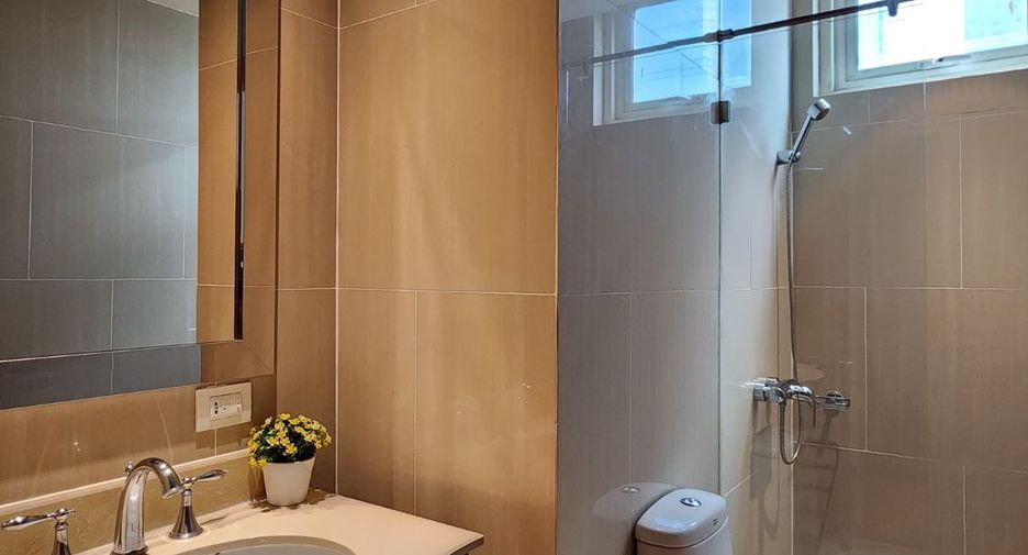 Аренда и продажа 2 спальни кондо в Сатхон, Бангкок