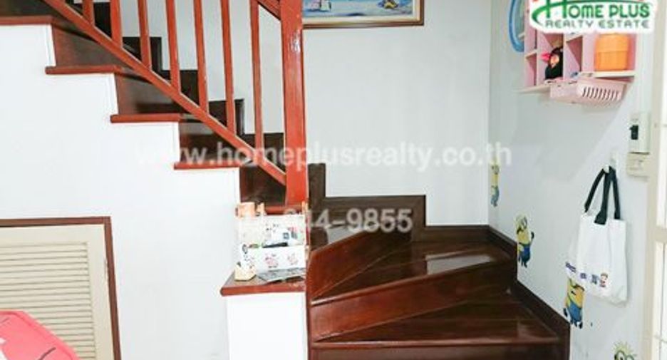 For sale 3 bedrooms townhouse in Mueang Pathum Thani, Pathum Thani