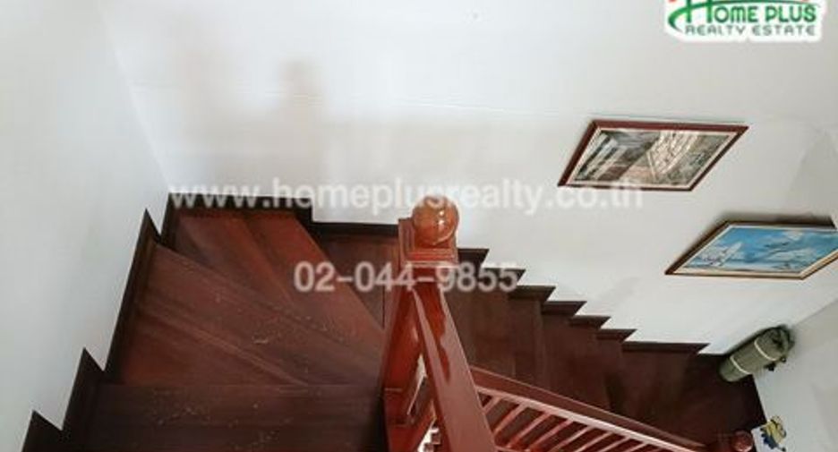 For sale 3 bedrooms townhouse in Mueang Pathum Thani, Pathum Thani