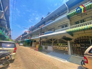 For sale 5 Beds townhouse in Bang Sue, Bangkok