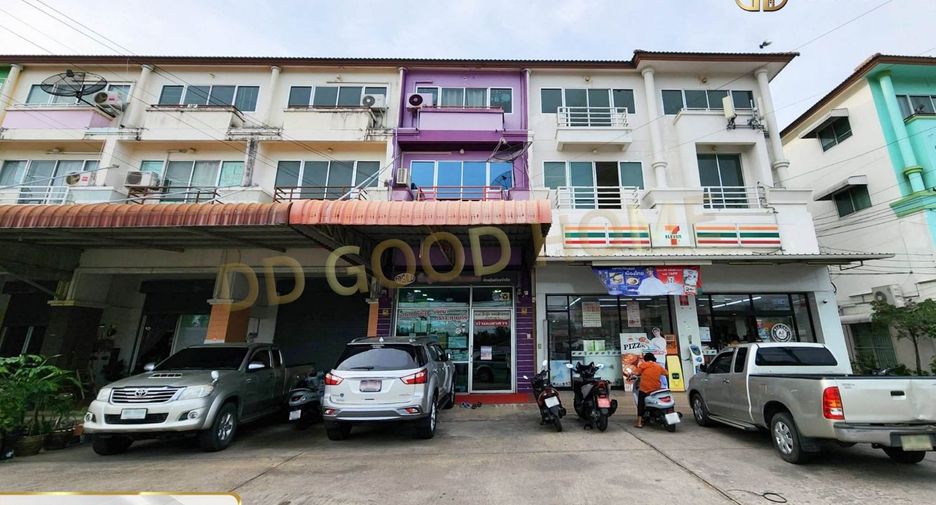 For sale 3 bed retail Space in Mueang Samut Sakhon, Samut Sakhon