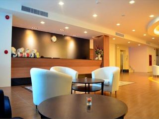 For sale 100 bed hotel in Bang Lamung, Chonburi