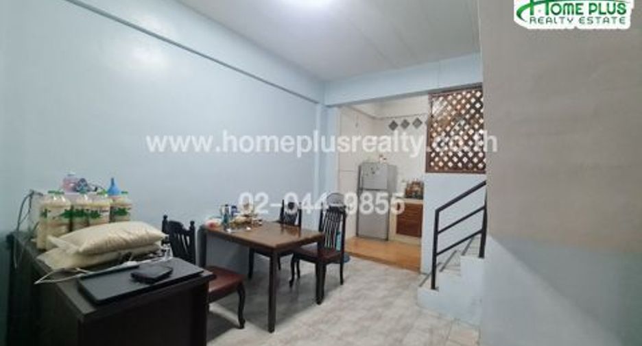 For sale 3 Beds townhouse in Thung Khru, Bangkok