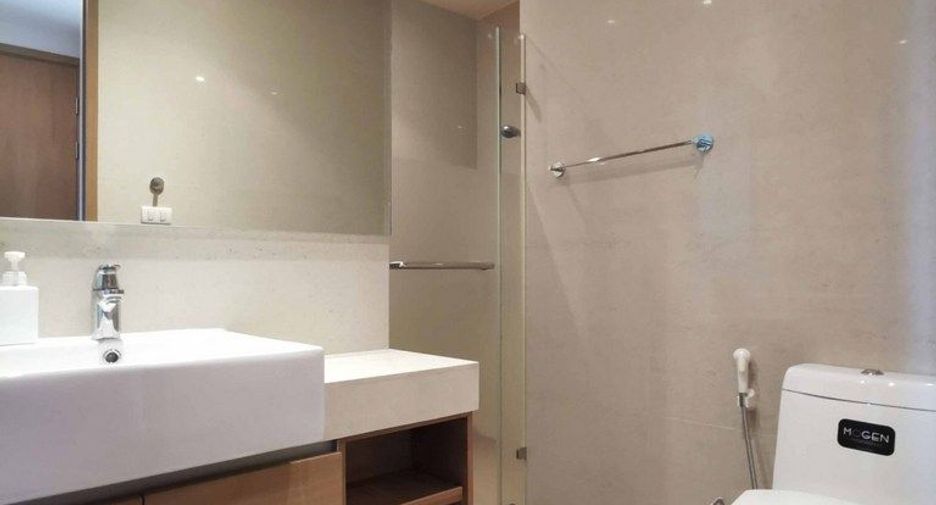 For rent 4 bedrooms condo in Yan Nawa, Bangkok
