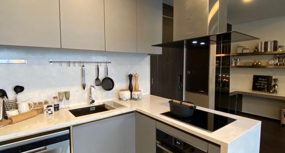 For rent 2 bedrooms condo in Khlong Toei, Bangkok
