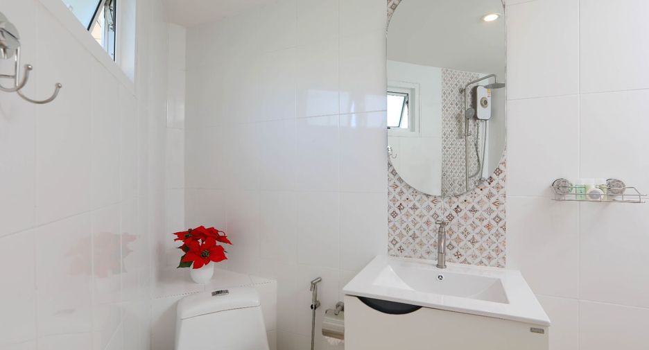 For rent 1 bed villa in Mueang Phuket, Phuket