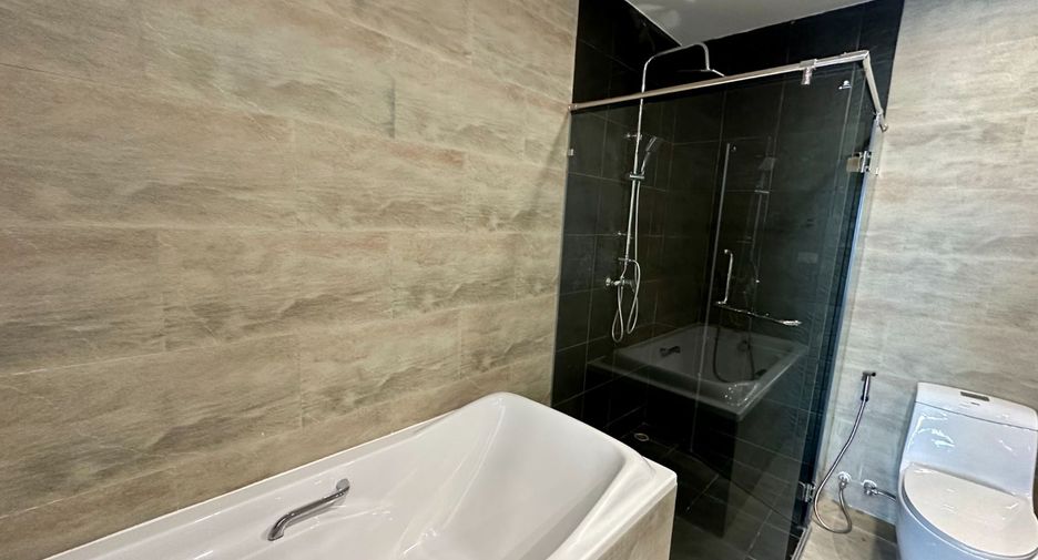 Продажа 2 спальни апартаменты в Банг Ламунг, Чонбури