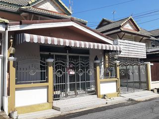 出售 3 卧室 联排别墅 在 Lam Luk Ka, Pathum Thani