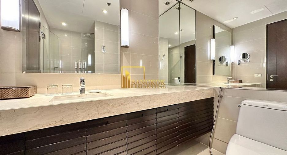 À louer 2 chambres appartement avec services à Sathon, Bangkok