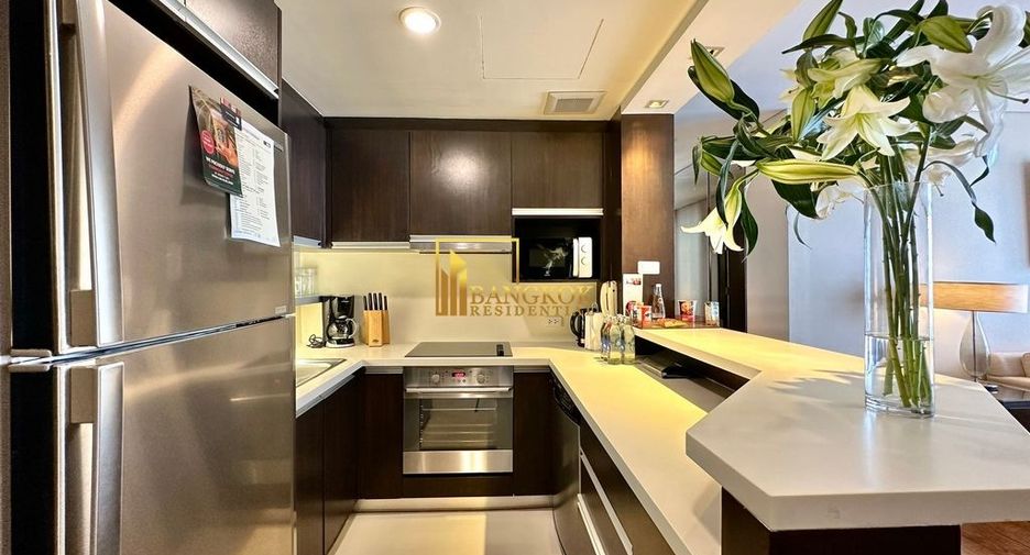 À louer 2 chambres appartement avec services à Sathon, Bangkok
