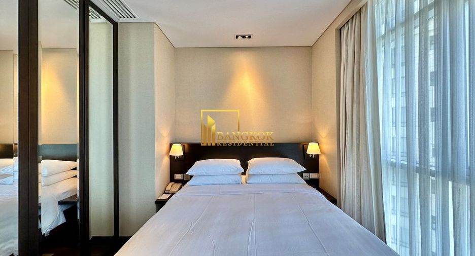 À louer 2 chambres appartement avec services à Sathon, Bangkok