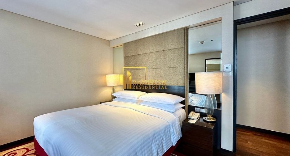 À louer 2 chambres appartement avec services à Sathon, Bangkok