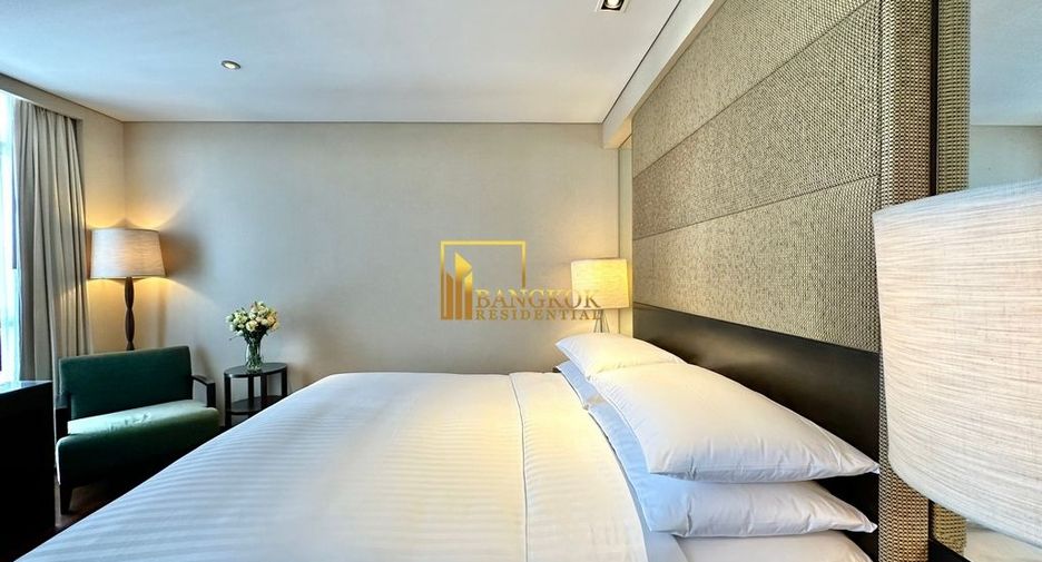 À louer 2 chambres appartement avec services à Sathon, Bangkok