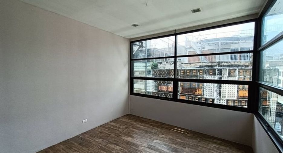 Wohnung zur Miete mit Studio in Pom Prap Sattru Phai, Bangkok