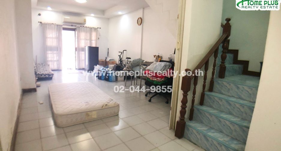 For sale 4 bedrooms townhouse in Min Buri, Bangkok
