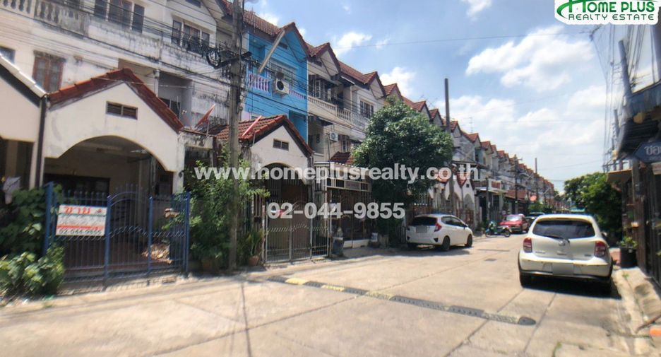 For sale 4 bedrooms townhouse in Min Buri, Bangkok