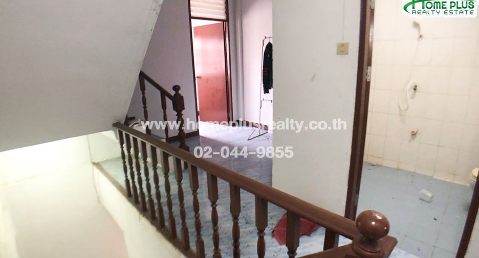 For sale 4 bedrooms townhouse in Min Buri, Bangkok